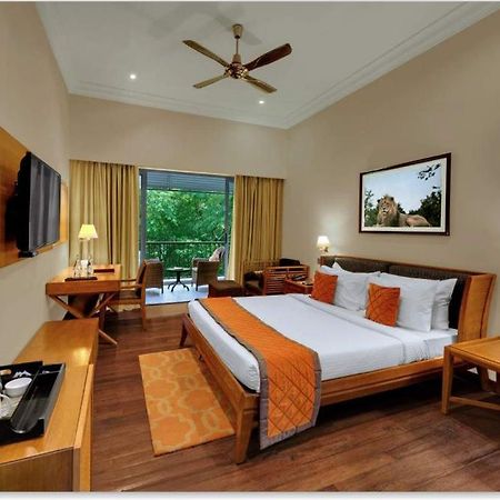 อิบิซา เดอะ เฟิร์น รีสอร์ต แอนด์ สปา โกลกตา Hotel โกลกาตา ภายนอก รูปภาพ