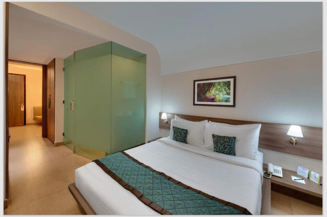 อิบิซา เดอะ เฟิร์น รีสอร์ต แอนด์ สปา โกลกตา Hotel โกลกาตา ภายนอก รูปภาพ