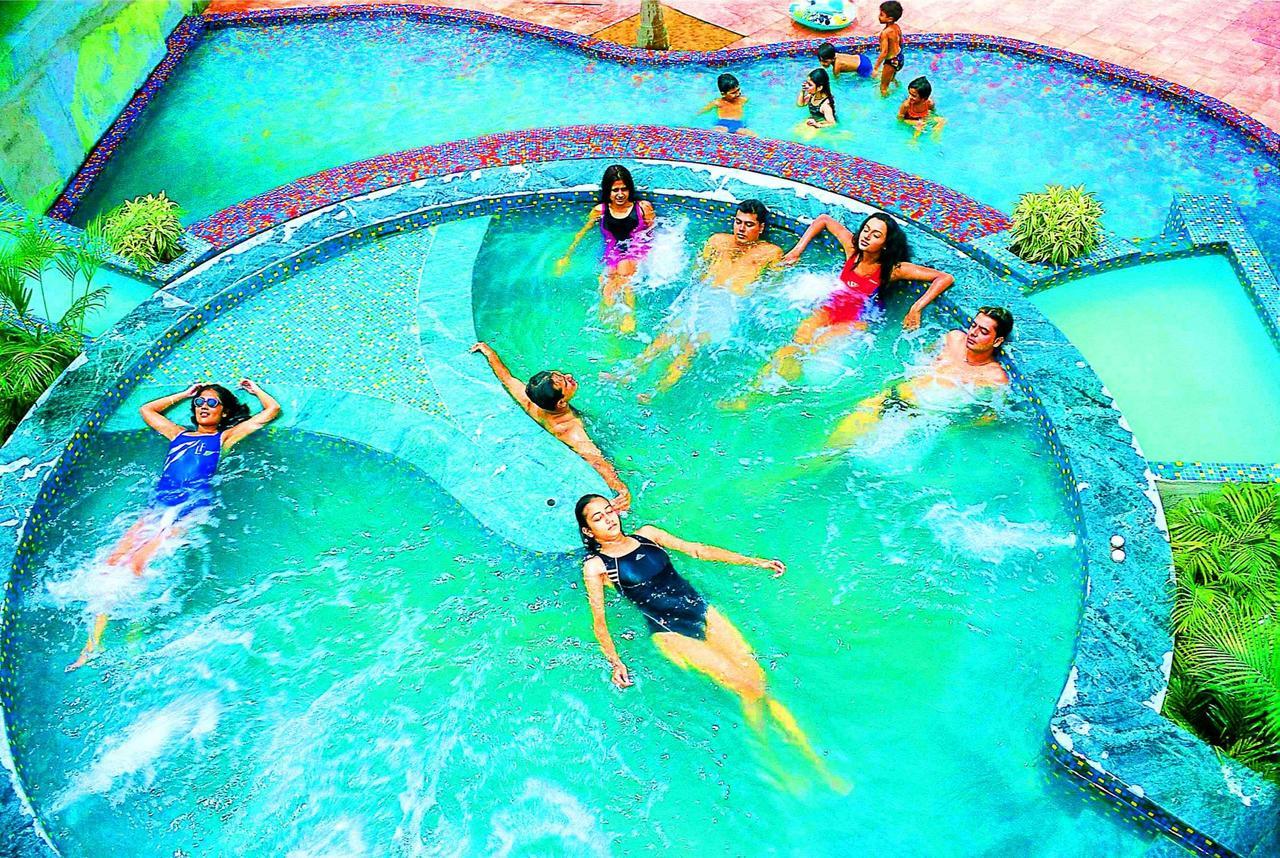 อิบิซา เดอะ เฟิร์น รีสอร์ต แอนด์ สปา โกลกตา Hotel โกลกาตา ภายนอก รูปภาพ